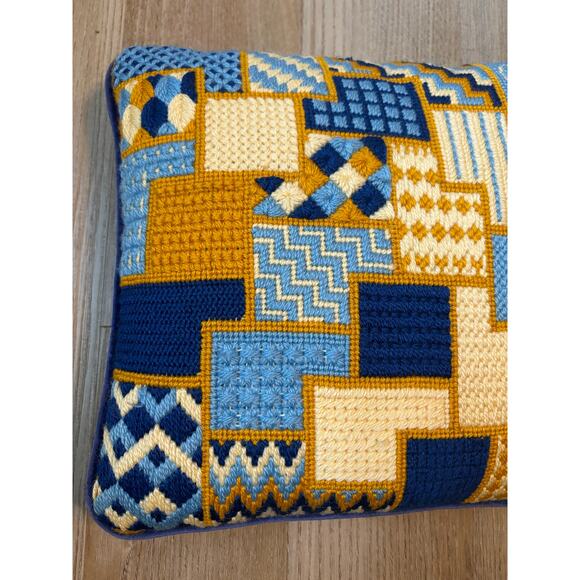 Vintage 70s Handmade‎ Bargello Needlepoint Harvest Gold Blue Throw Pillow Velour - Picture 4 of 5